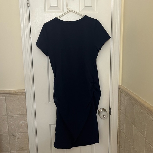 Old Navy Maternity Dresses - Picture 7 of 7